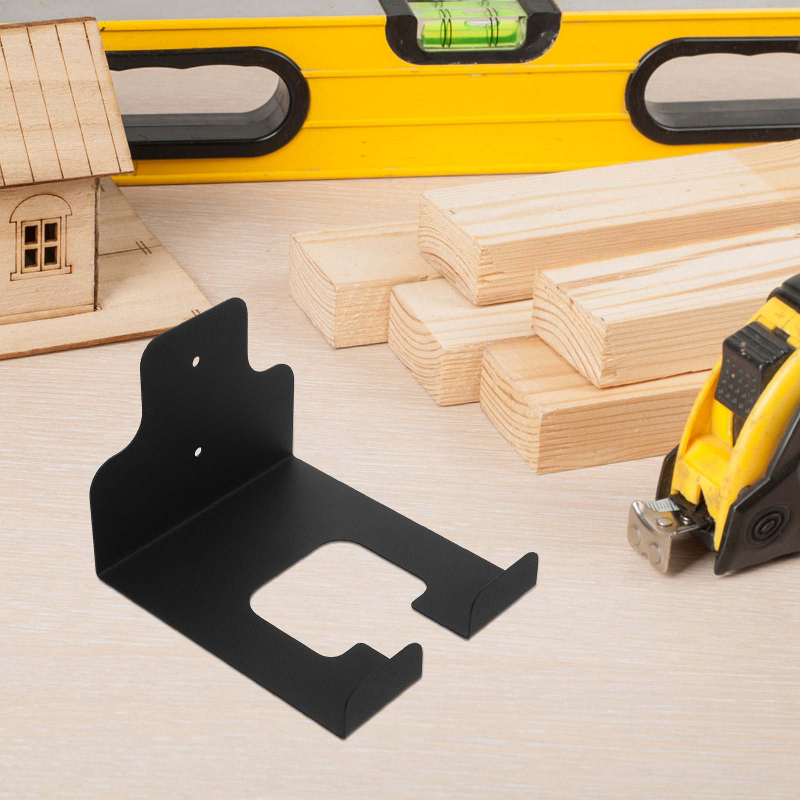 Wytrzymały, montowany na ścian – Power Tools Garden recenzja i cena